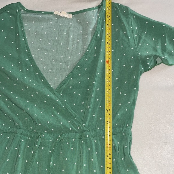 Green & White Polka Dot V-Neck Dress with Drawstring Waist - Picture 5 of 8